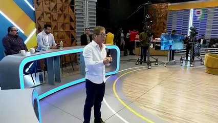“Difamación a periodistas en caso USAID”, ¿Qué dice la ley? | El Show del Mediodía