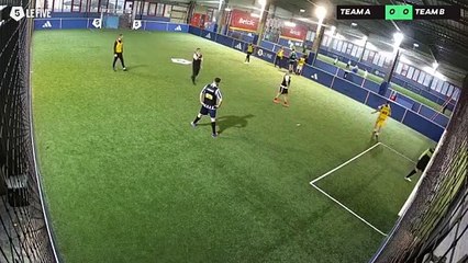 12/02 à 17:32 - Football Terrain 1 (LeFive Annemasse)