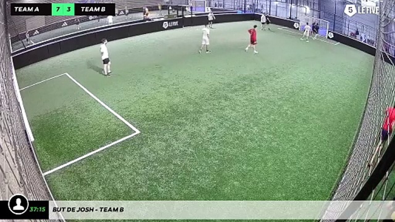 But de Josh - Team B