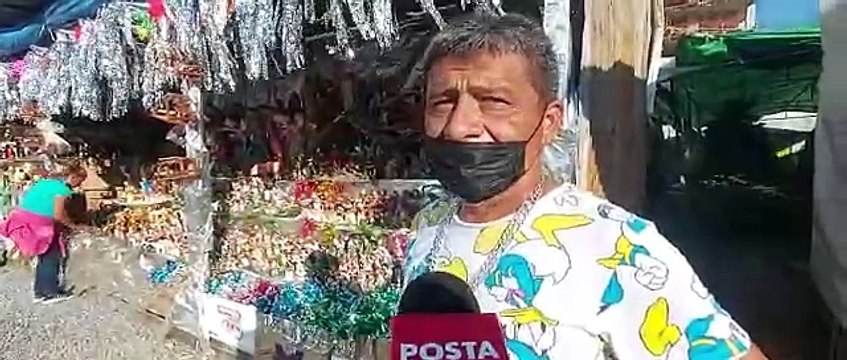 ¡Lista! Feria del Pino inicia venta de artículos navideños en Monterrey