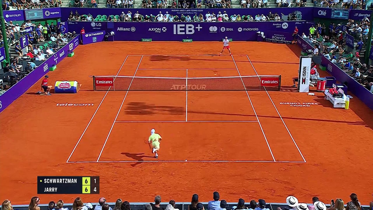 Buenos Aires - Dans une ambiance de Coupe du monde, Diego Schwartzman repousse la retraite