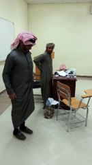 عمر الدغيري و التحية العسكرية