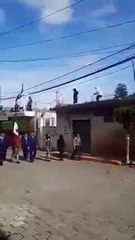 ¡Huevos! Corren a alcaldesa de desfile patrio en Mazatecochco, Tlaxcala