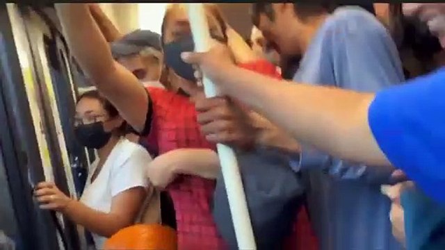 Fallan frenos de vagón alemán, desalojan a usuarios en estación Mitras