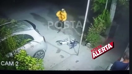 VIDEO: Joven ladrón usa escopeta en asaltos