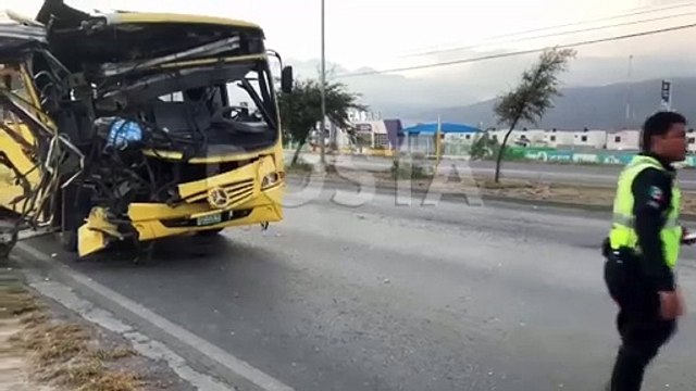 Chocan 2 camiones de ruta 310 en García; hay una decena de lesionados