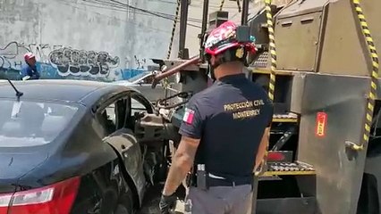 ¡Vive para contarlo! Conductor intenta ganarle al tren; se lleva gran susto