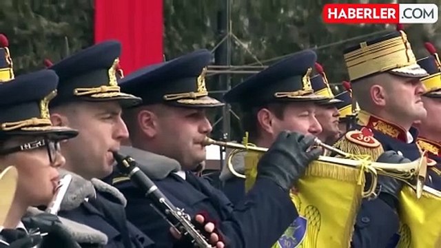 Romanya'da kaos! Seçim iptal edildi, Cumhurbaşkanı Iohannis istifa etti