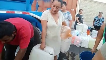 Bloquean Fidel Velázquez por falta de agua