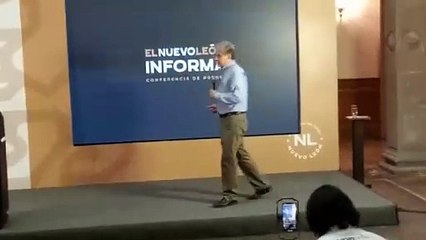 Falla eléctrica causa macrofuga de agua; escapan 7 mil litros por segundo