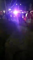 Ciudadanos bloquean avenida Lincoln por falta de agua