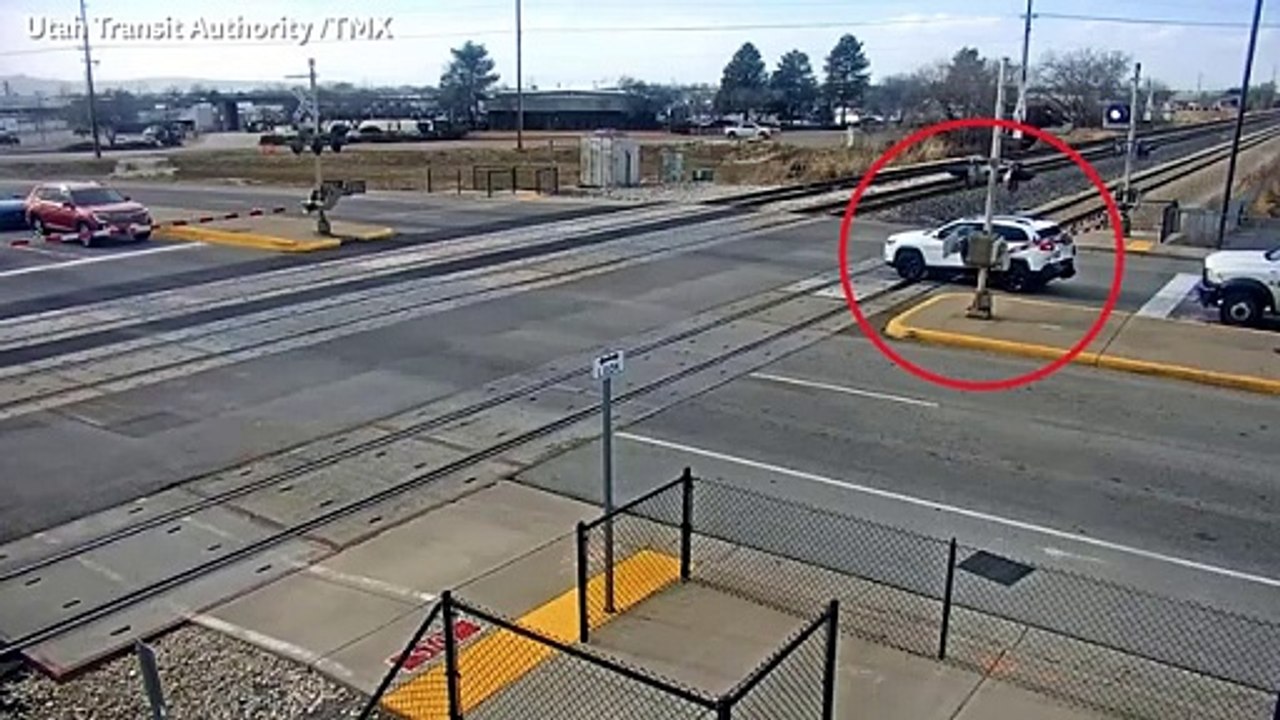 Driver ditches SUV moments before high-speed train collision