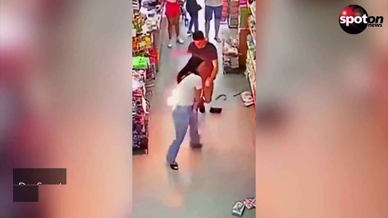 Smartphone explodiert: Frau steht in Flammen