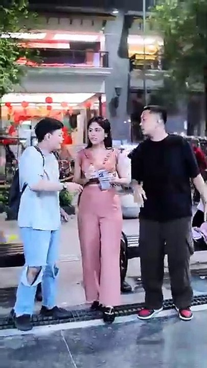 Prank makes girls upsed copyright funny comedySD