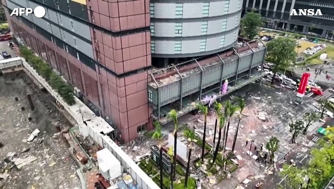 Esplosione in un centro commerciale a Taiwan, almeno quattro morti