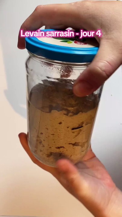La création de ce nouveau levain est un peu chaotique… on verra bien ce que donne ma tourte #levain