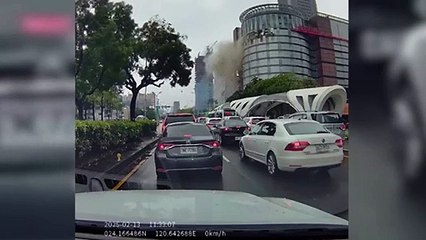 Powerful explosion in Taiwan department store caught on camera