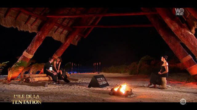 Delphine Wespiser a posé la question fatidique au couple : souhaite-t-il repartir ensemble ou séparément de L'île de la tentation ?