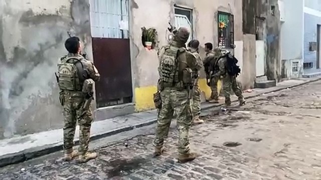 Operação integrada na Bahia prende líder de facção em casa de luxo no Litoral Norte