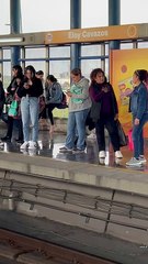 Continúan las fallas en el metro
