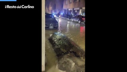 'Fiume' in strada tra via Lame e Riva Reno a Bologna: il video