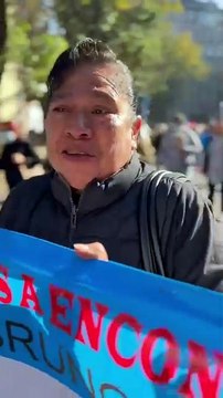 Colectivos de personas desaparecidas marchan y protestan en SEGOB