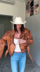 Marta López Álamo enseña cómo crearse un look "Cowboy Girl" con prendas de nuestro fondo de armario