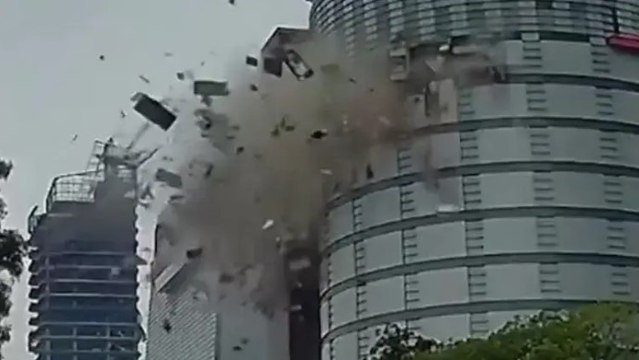 Tayvan’da alışveriş merkezinde patlama