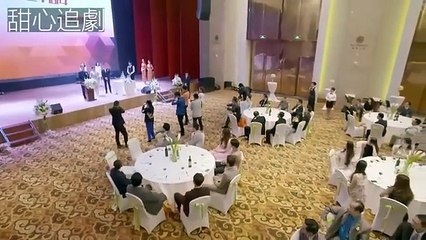 A young man rescues a female CEO and wins her heart, transforming his fortune.