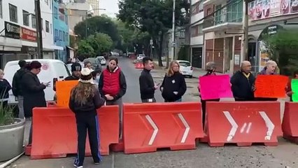 Obras inconclusas por SACMEX movilizan a vecinos en la Del Valle