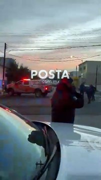 Choque de taxi con camión deja un muerto y cinco heridos en Monterrey