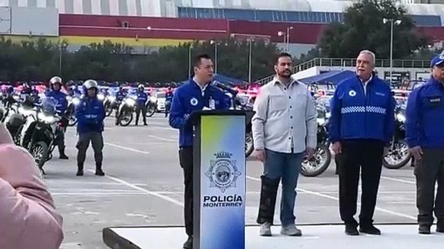 Entrega Colosio 287 nuevas patrullas de policía