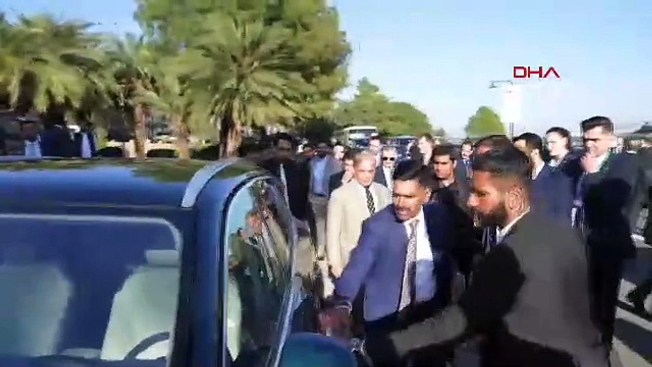 Cumhurbaşkanı Erdoğan, Pakistan Başbakanı Şerif’e Togg hediye etti / Video eklendi