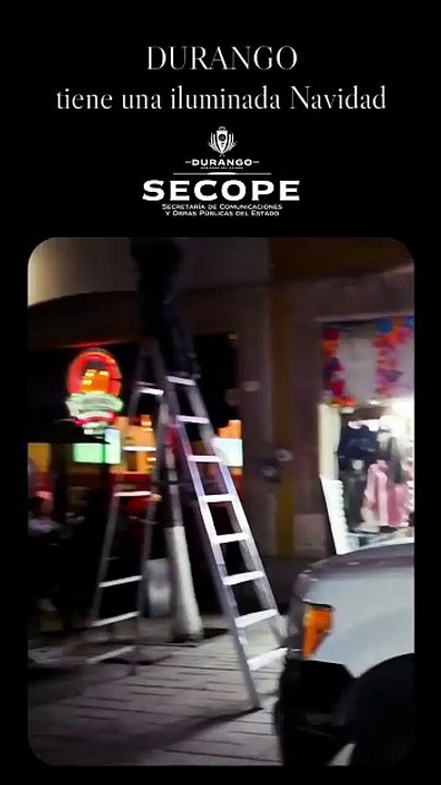 Vuelve el alumbrado navideño a zonas emblemáticas de Durango