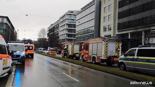A Monaco auto piomba sulla folla a vigilia Conferenza sulla Sicurezza