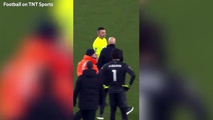 What Arne Slot did moments before red card as Liverpool boss sent off at Merseyside derby