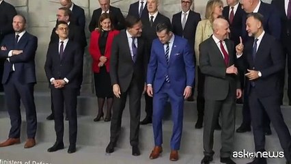 Prove tecniche di convivenza: al vertice Nato la prima volta di Hegseth
