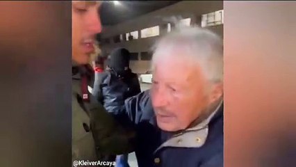 VIDEO: Venezolanos se vuelven héroes; salvan a abuelito de morir quemado