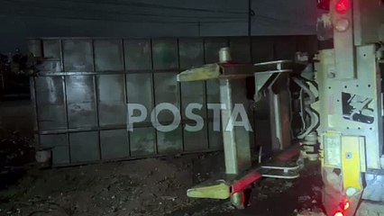 Vuelca camión de carga en Carretera a Saltillo