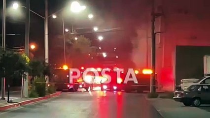 Incendio consume carpintería en Santa Catarina