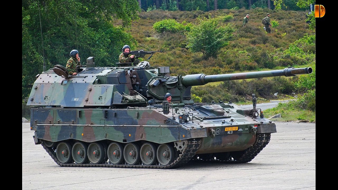 Blindés 74S2 PzH2000