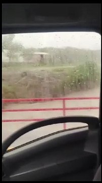 Lluvias dejan encharcamientos y cierres viales en Juárez, Guadalupe y Monterrey