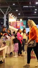 Mateo visita la Feria Internacional del libro de Monterrey