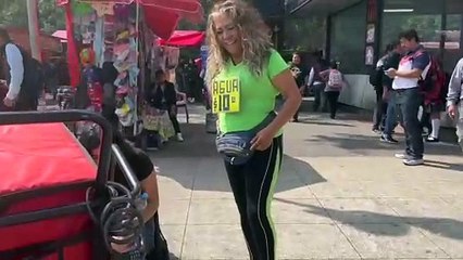 VIDEO: La Pata “Waffle: Una singular vendedora de agua en las calles de la CDMX