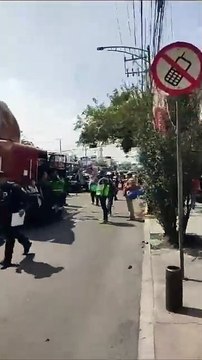 Trailer se queda sin frenos y arrasa a siete vehículos en la GAM, hay 6 heridos