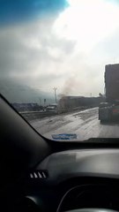 Vuelca tráiler en la Carretera Saltillo - Monterrey y paraliza el tráfico