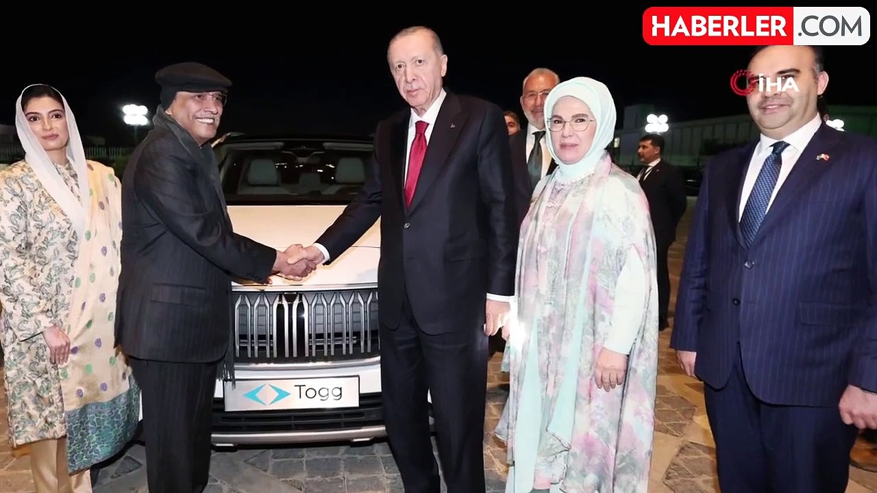 Cumhurbaşkanı Erdoğan, Pakistan Cumhurbaşkanı Zerdari'ye Togg hediye etti
