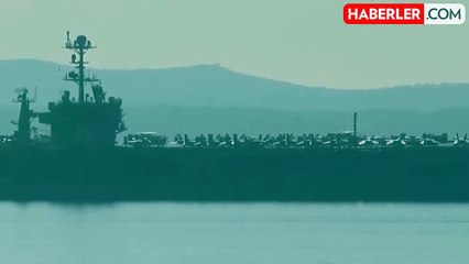ABD Donanması'na ait uçak gemisi Kızıldeniz'de yük gemisiyle çarpıştı