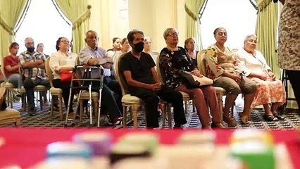 Voluntariado DIF Guadalupe regala placas dentales a abuelitos y abuelitas