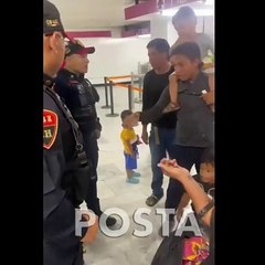 Elementos de la Policía Bancaria e Industrial ayudan a familia a reencontrarse